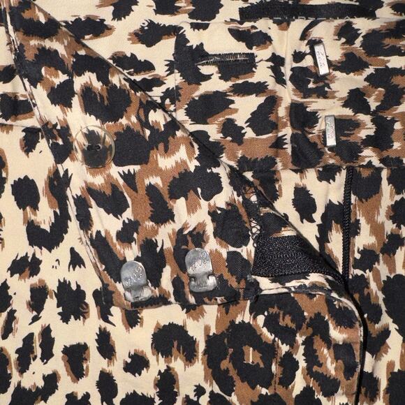 Courtenay Leopard Animal Print Skort women’s Size 10 - Picture 5 of 7